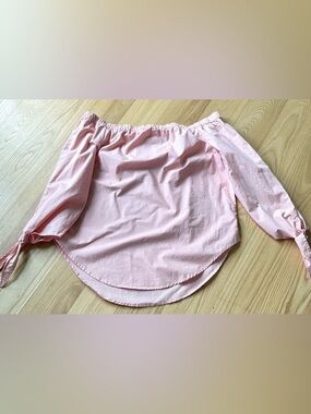 SO Pink Off Shoulder Blouse Size M Boho Tie Sleeve Casual Flowy Top